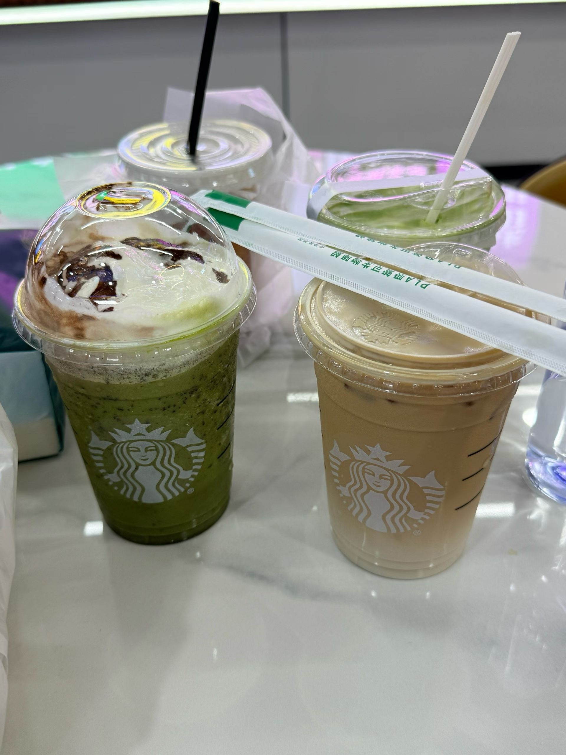 不知道哪位帅哥买的呦，买了两杯喜欢的，不同味道的抹茶咖啡日常分享