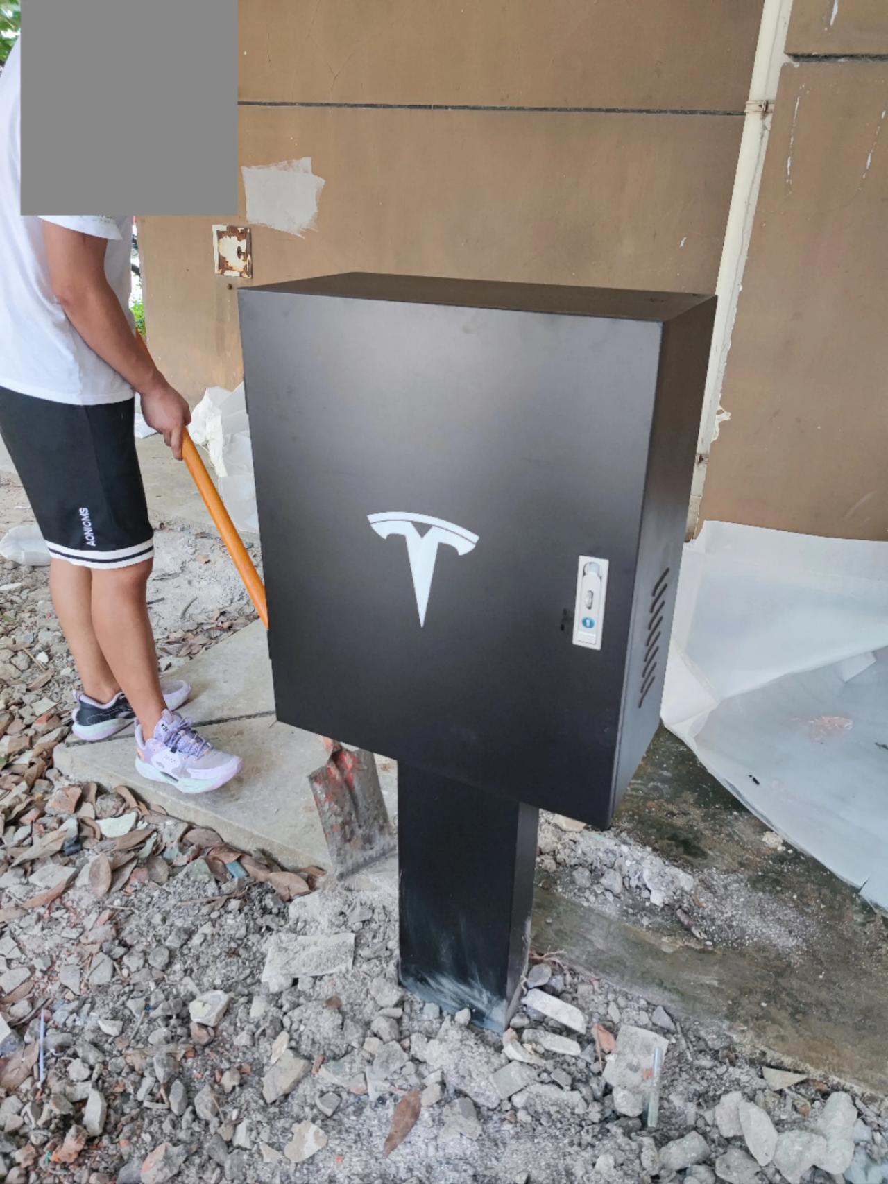 谁说老旧回迁小区就无法安装充电桩？只要能够搞定物业，没有条件，没有地方，创造条件