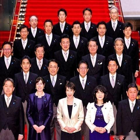 《调门变了！高市对中改口，被民众大骂不知羞耻，2月24日，外交部一句话定调！日本