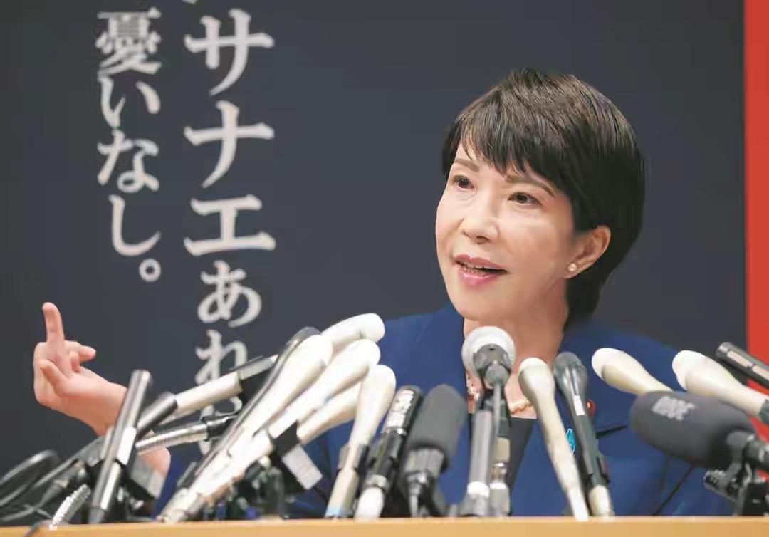 三代天皇都不敢碰的靖国神社，小泉进次郎为什么敢参拜？

三代天皇躲着走的地方，小