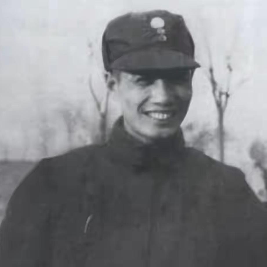 1949年，张震接母亲养老，不料老家来信：你当了官就不要生母了？
 
南京的秋风