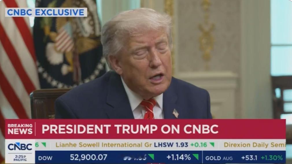美国总统特朗普今天（北京时间7月3日）接受CNBC专访。
CNBC知名主持人乔·