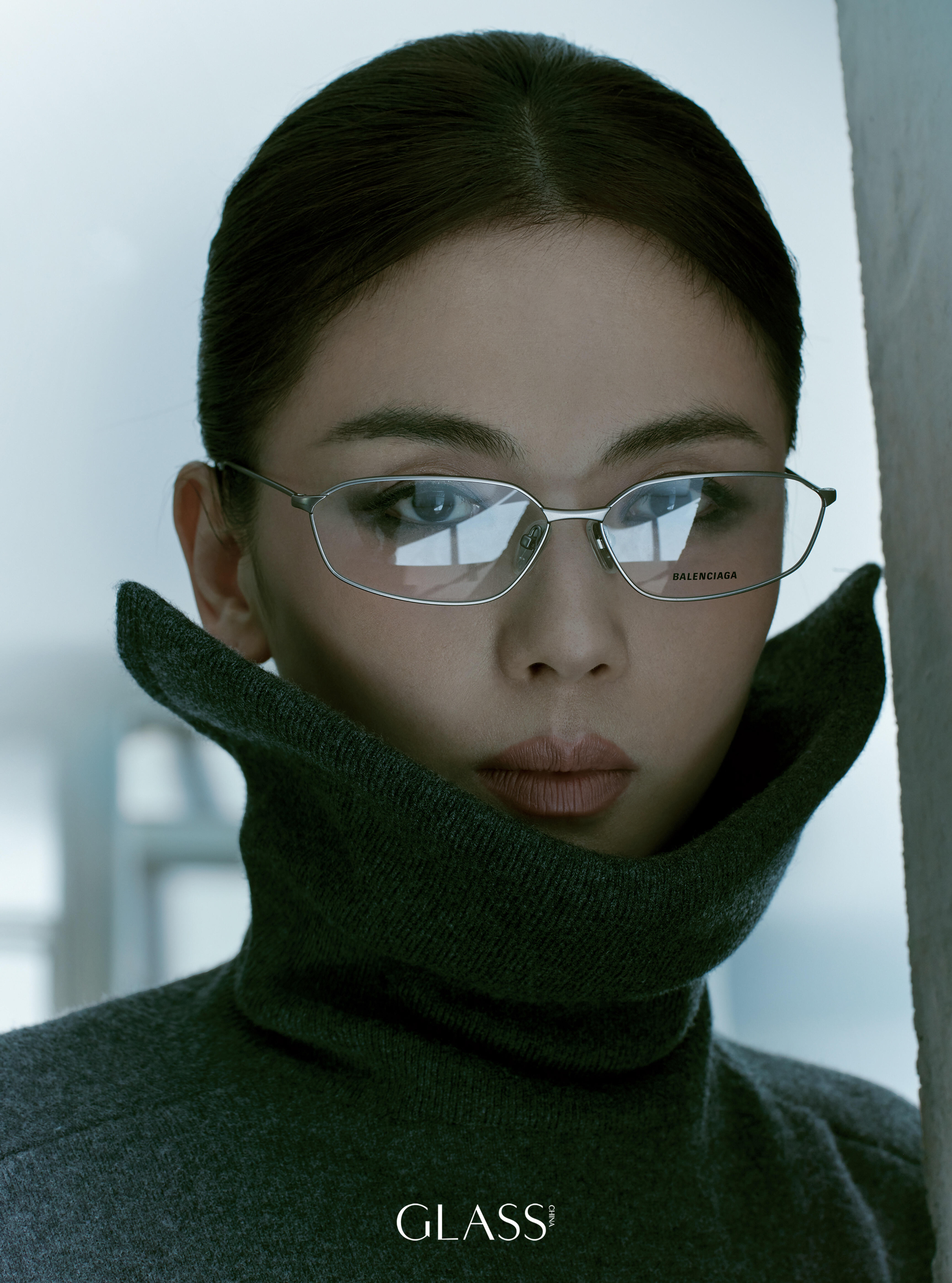 刘涛 x GLASS 10月刊封面大片第一眼真没认出来刘涛 ​​​