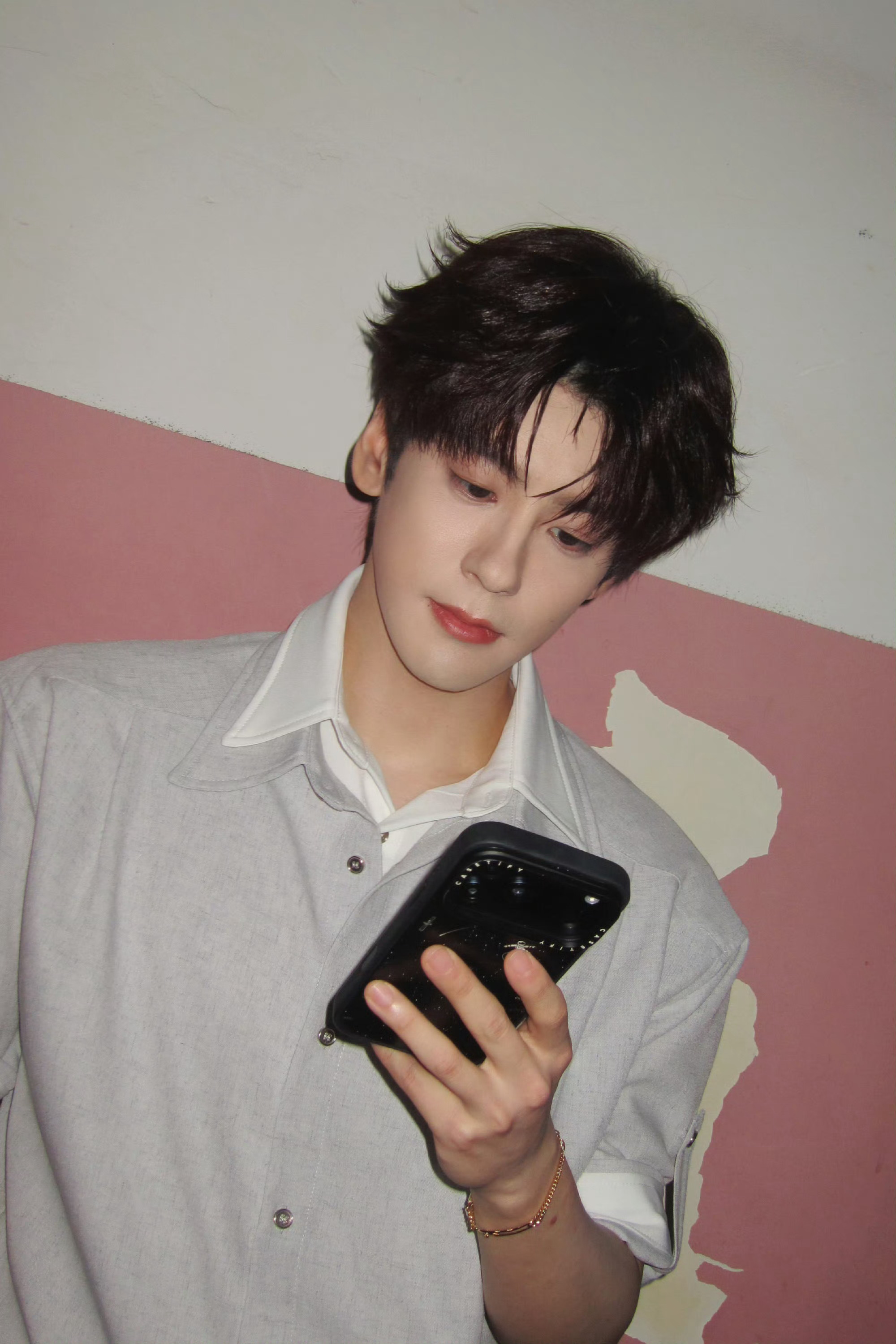 魏哲鸣许淮颂律师下班也要这么帅的吗！坐等3月26日看甜甜的恋爱剧《你是迟来的欢喜