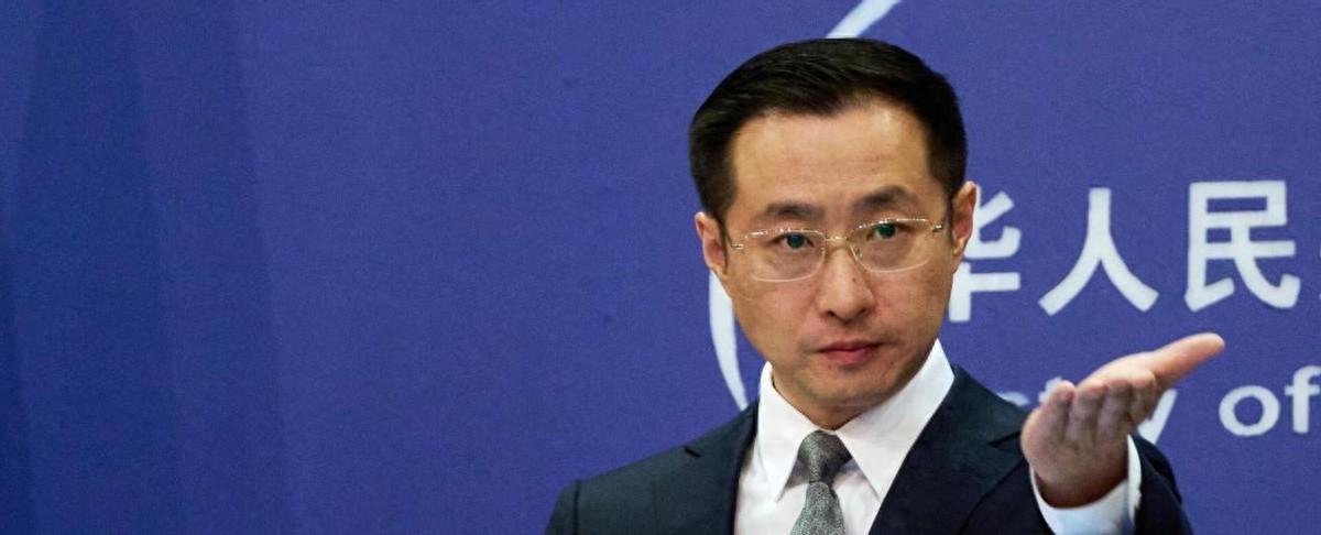 最近东亚地区局势可真紧张啊。中国和朝鲜都跟日本杠上了，这事儿可大可小，谁也说不准