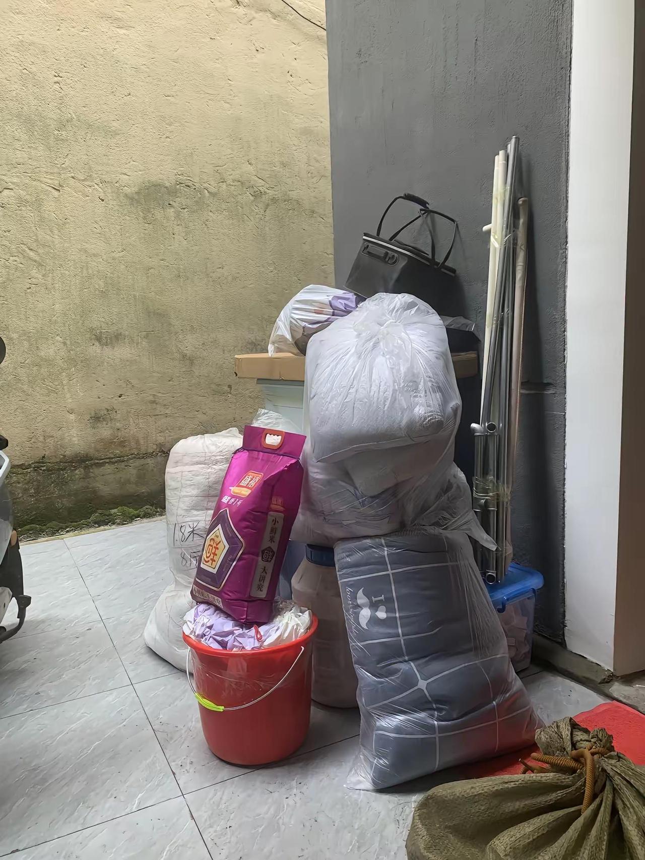 我是一个好女孩 看不上我 是你品味不行