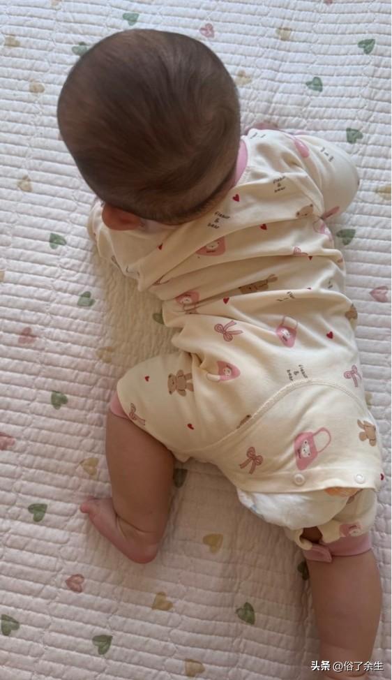 6月起四川将对川籍孕产妇实行生育医疗费全额保障，这是全国首个省级层面的生育成本减