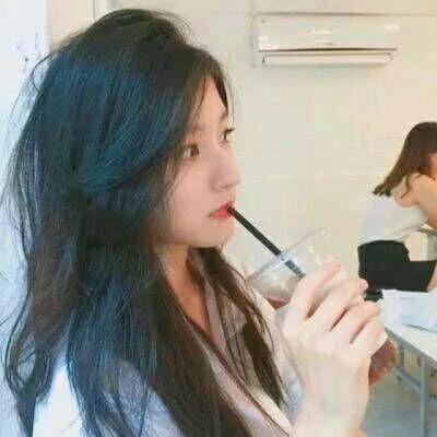 咖啡馆的午后时光，品味生活的美好巴黎咖啡厅写真 幽雅咖啡厅 落日巢语茶咖 初見咖