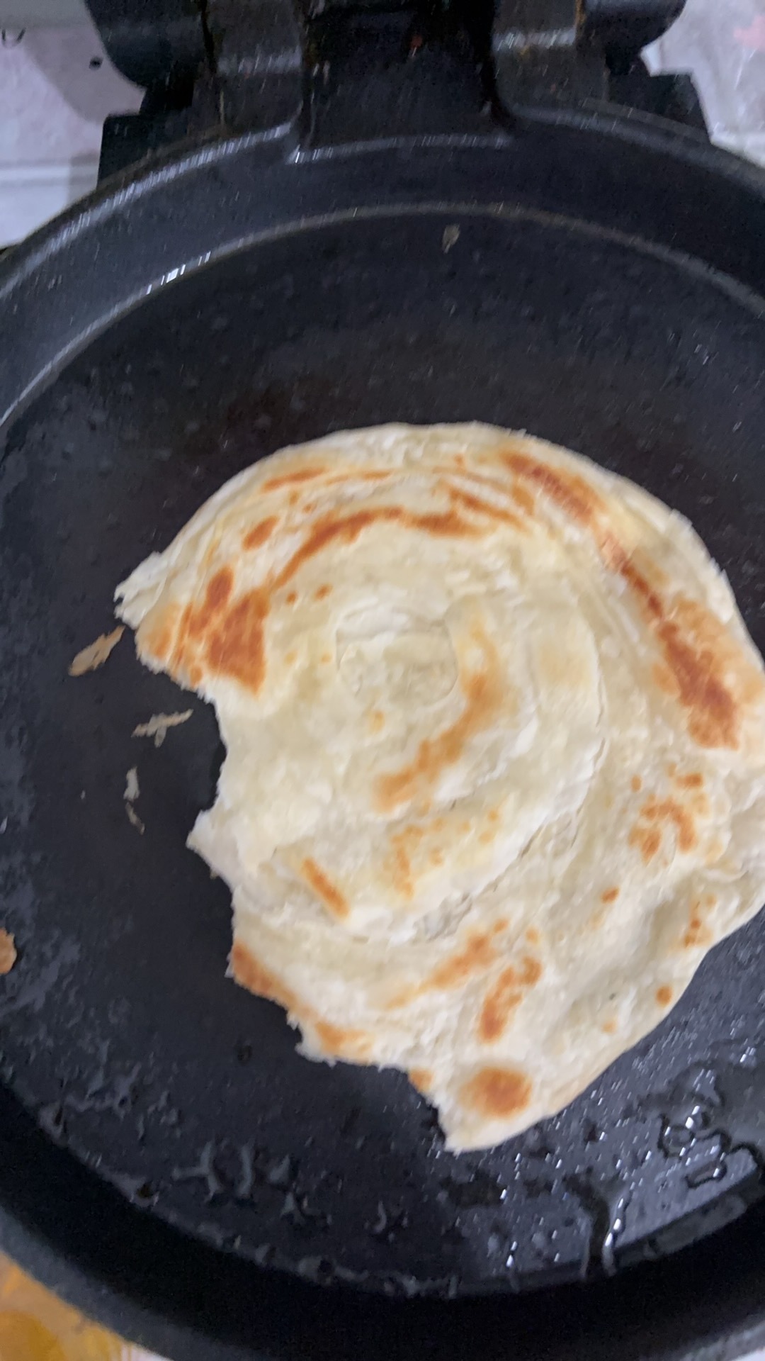 搞了一上午，没想到手抓饼成功了没忍住吃了几口 