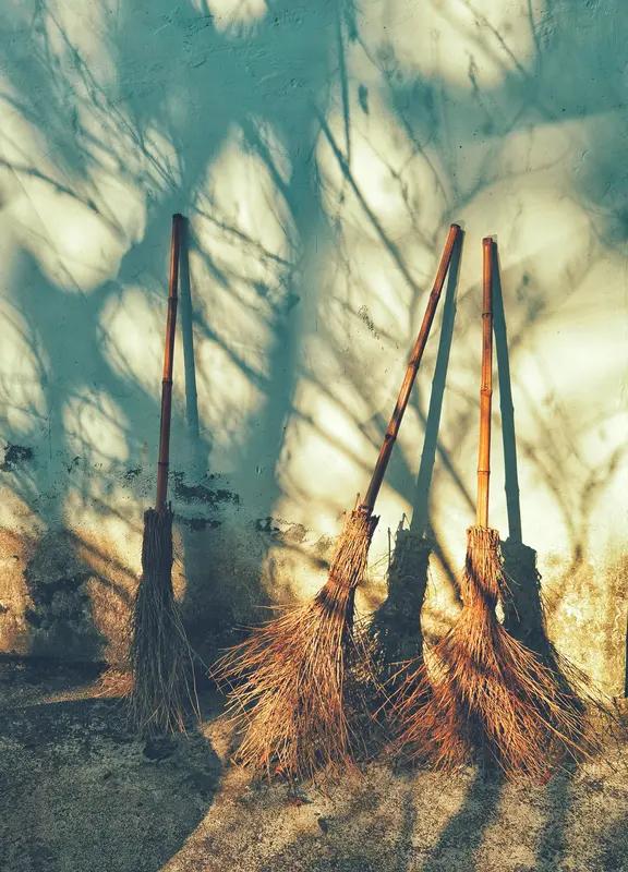 温柔相拥不如意

“人生的缺憾，恰是光照进来的地方。” 人生本无坦途，那些突如其