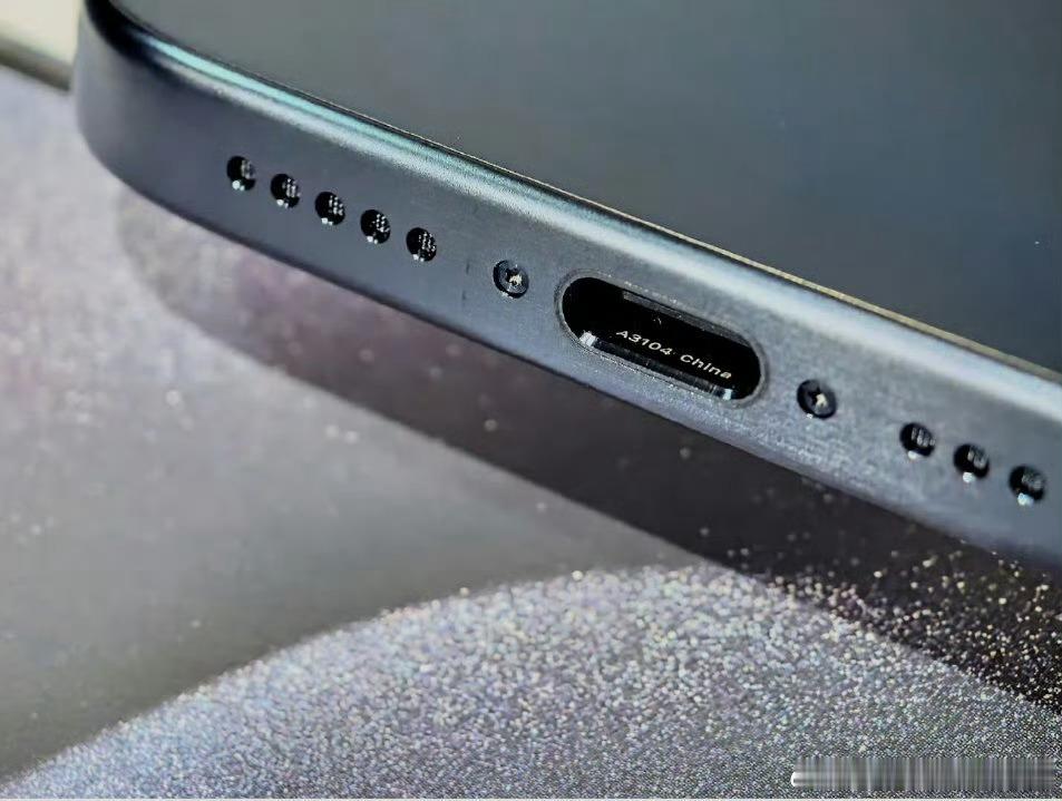 iPhone C口隐藏用法对我来说，iPhone C 口最大的两个用处：1、每年