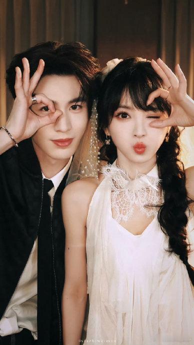 刘大锤聊张凌赫田曦薇家人们，娱乐圈最近可是热闹非凡呐！刘大锤这个 “狗仔界扛把子