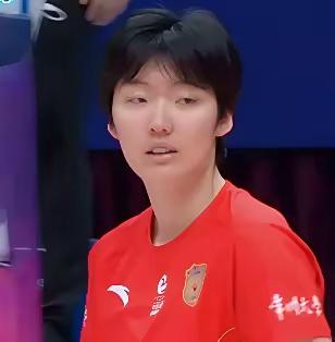 今日，能成为江苏女排中的一员深感自豪，他日，江苏女排会因为拥有郭中楠而骄傲！
