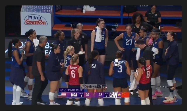 中国女排vs美国女排迪奥与龚翔宇的配合反超了比分，瓜队加油 