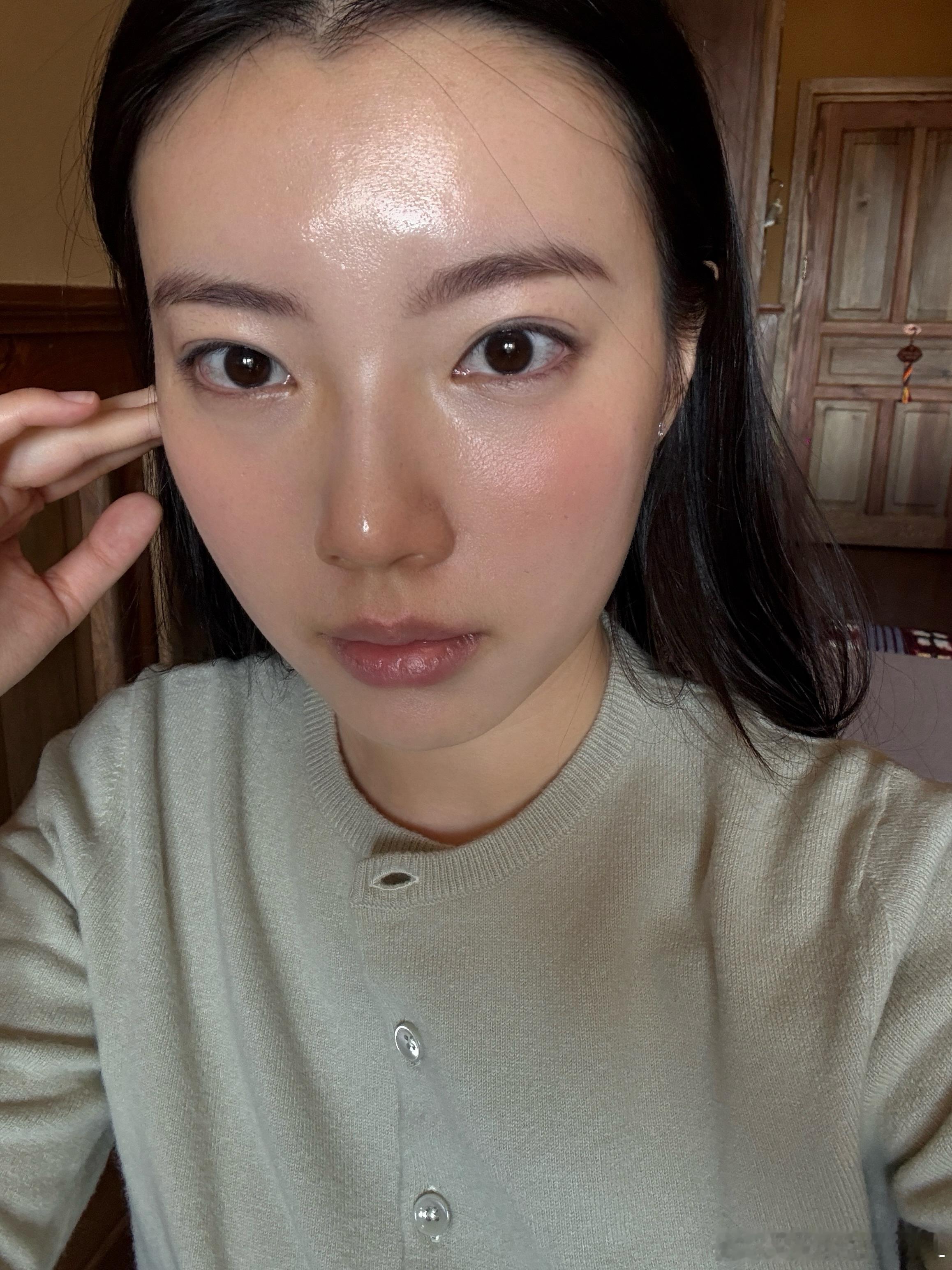 昨晚失眠的那条微博大家给我分享了好多经验，谢谢大家对我的关心昨晚最后还是没咋睡着