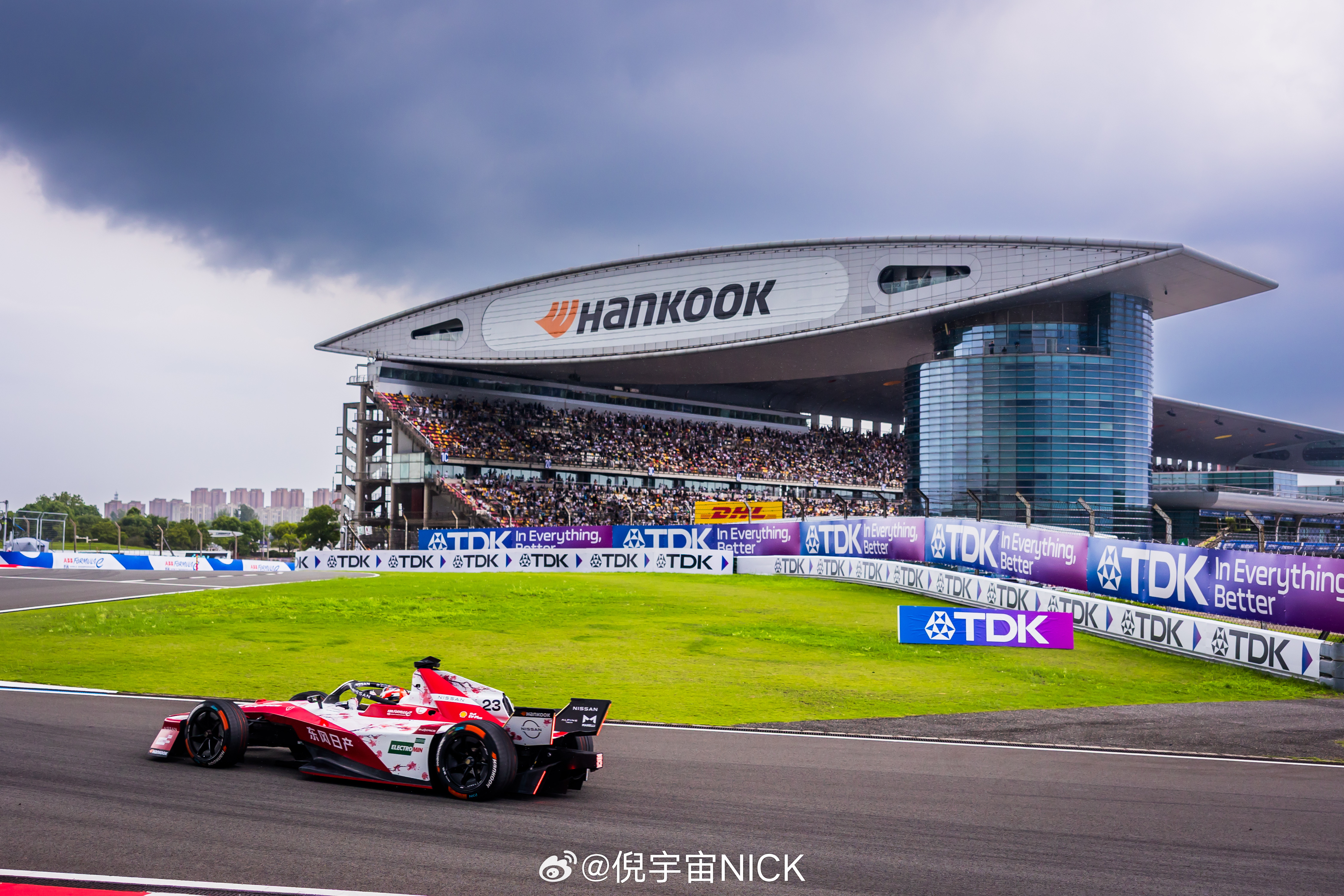 2026FE电动方程式上海站雨中鏖战，热血拉满FE上海站首回合激战落幕日产For