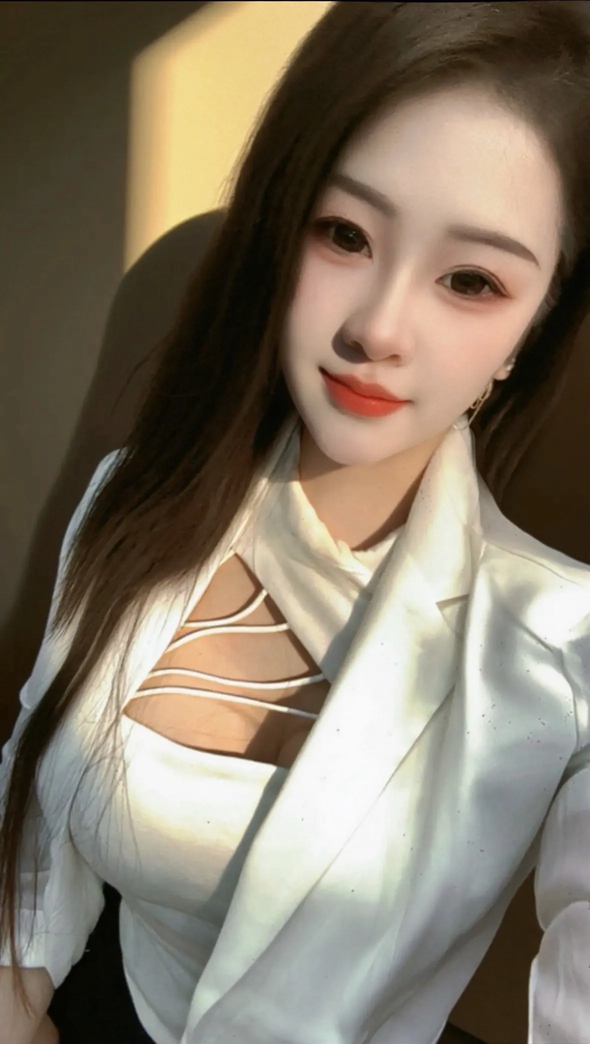 我素来对男人都非常失望 但是又很想抱着他们睡觉