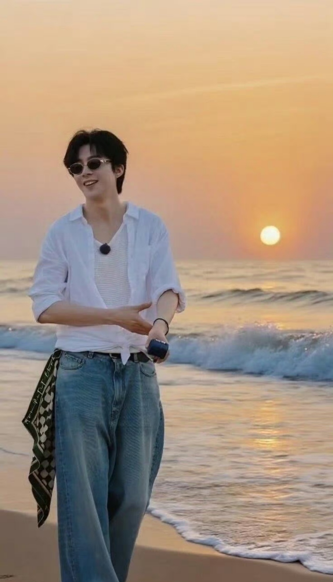 刘宇宁一脸懵和问号好配 刘宇宁每次一脸懵的样子真的太可爱了，反应真实又呆萌，自带