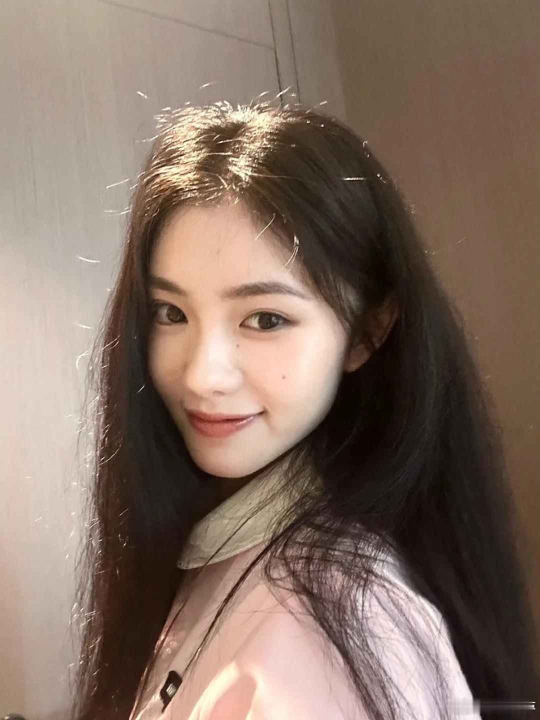 刘浩存端午节营业，状态怎么样？ 