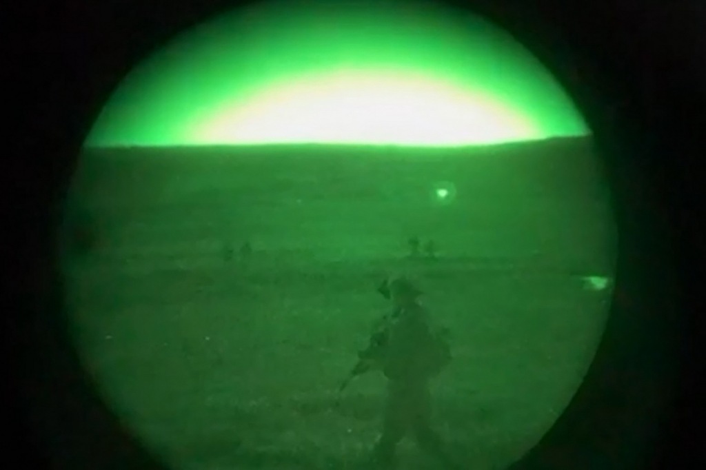 第1现场｜黎总统谴责以军空袭南部桥梁，以军回应：“才刚刚开始”