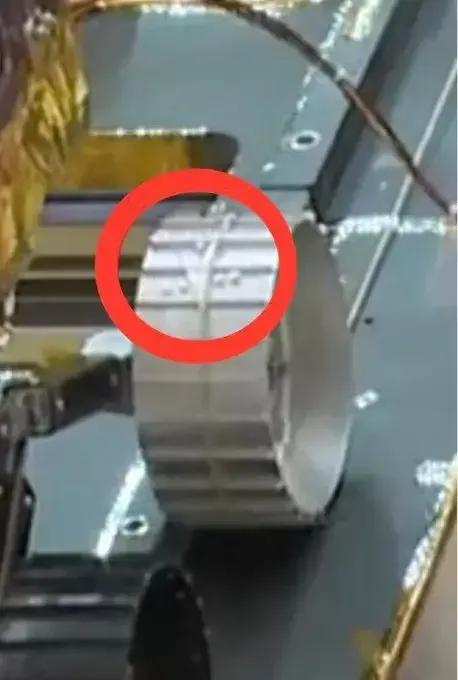 印度无人月球车【月球打印机】出来了[白眼] 后迟迟不发布实拍画面引发全球网友的质