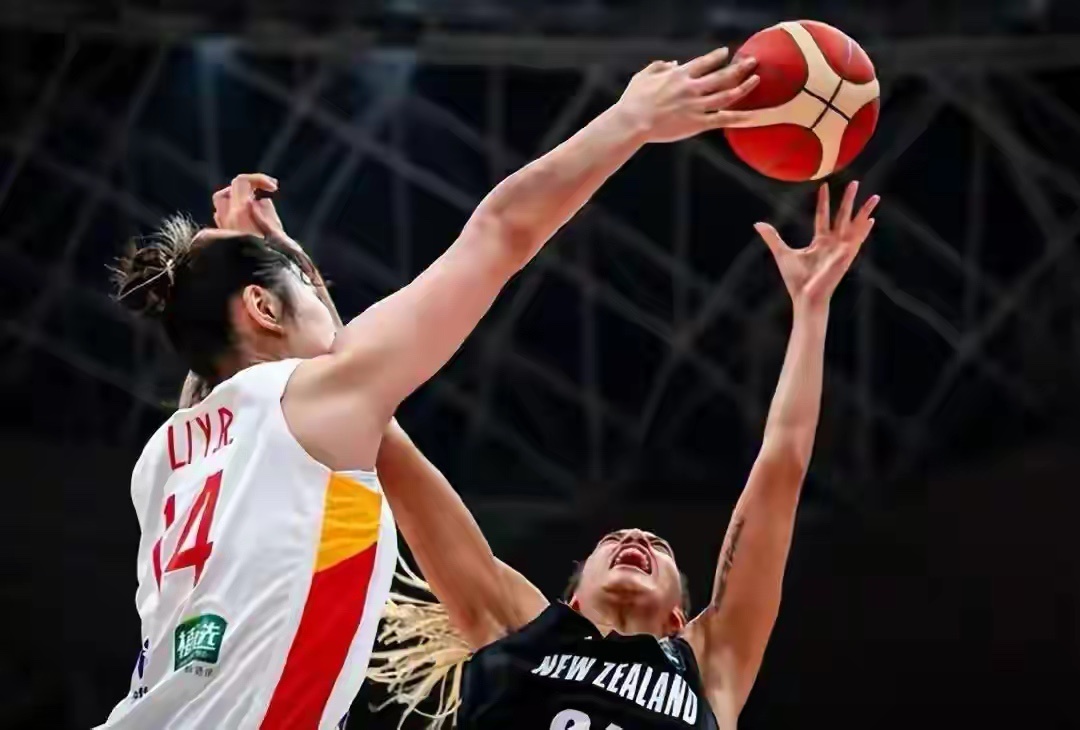 中国女篮今晚首战美国队 柏林首秀就是试金石，20:15对世界第一美国。D组美捷意
