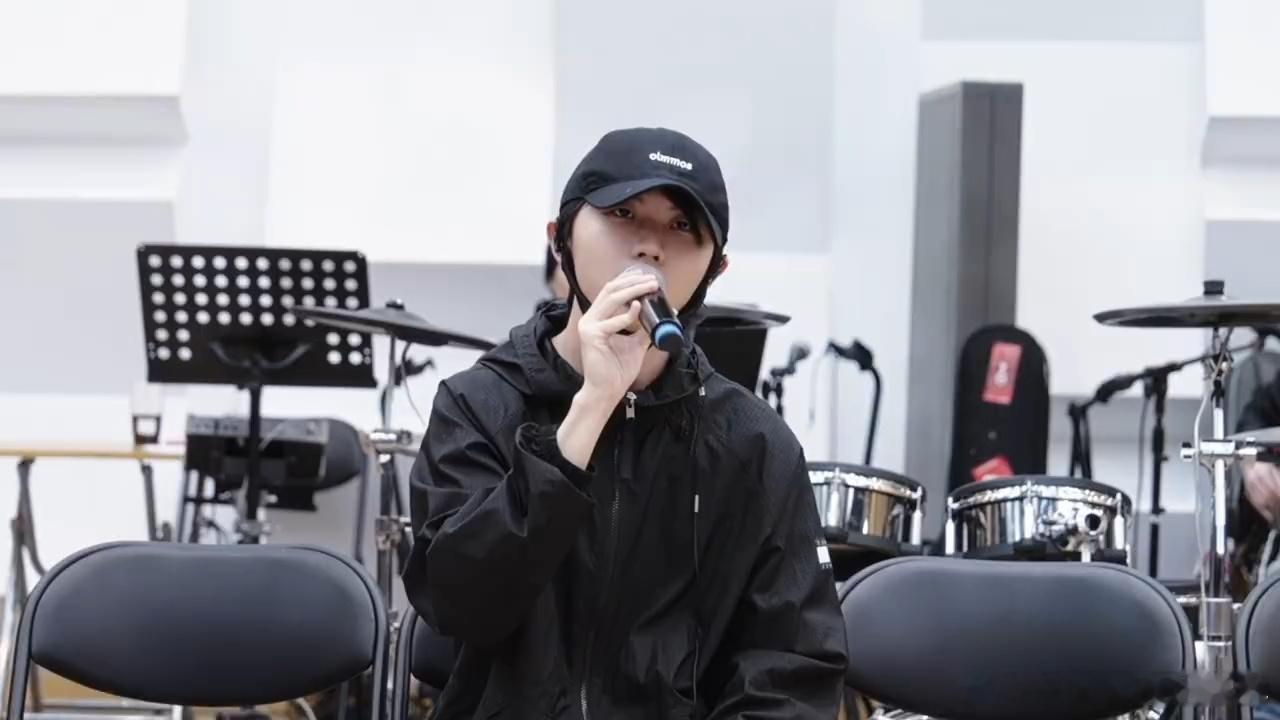 时代少年团广州站全新的舞台时代少年团排练室的每一秒 时代少年团广州站全新的舞台，