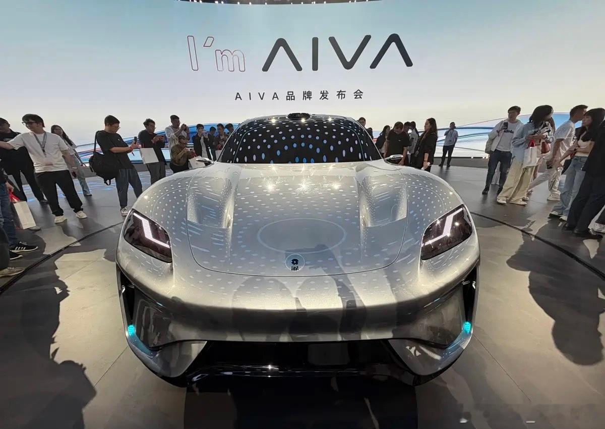 【赛豆科技发新车，但先有AI后造车】9日，赛豆科技在北京搞了一场发布会，发布了全