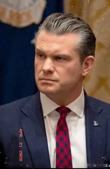 中东战火未熄，五角大楼先内讧！美军高层当众互撕，军务谁来管？国家还在外面撑场面，