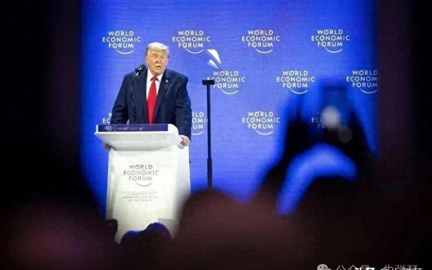 达沃斯峰会上的特朗普秀，一次啼笑皆非的表演
1月17日还在挥舞关税大棒，欧洲瑟瑟