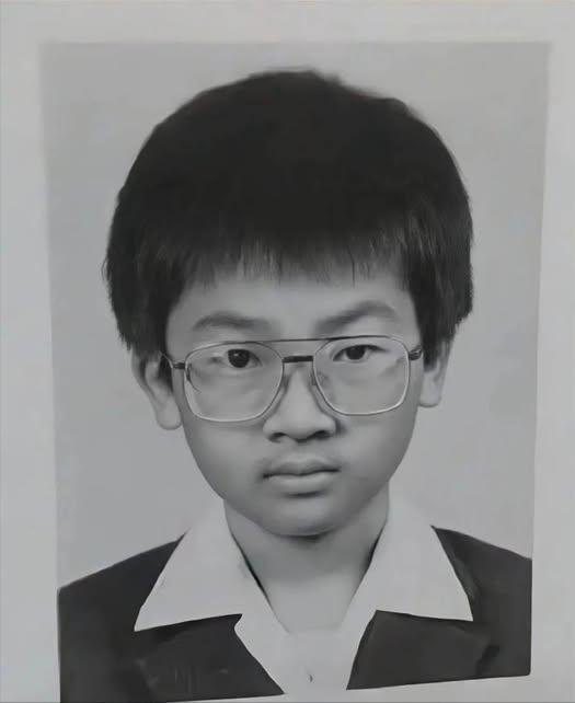 能看出是哪位明星吗