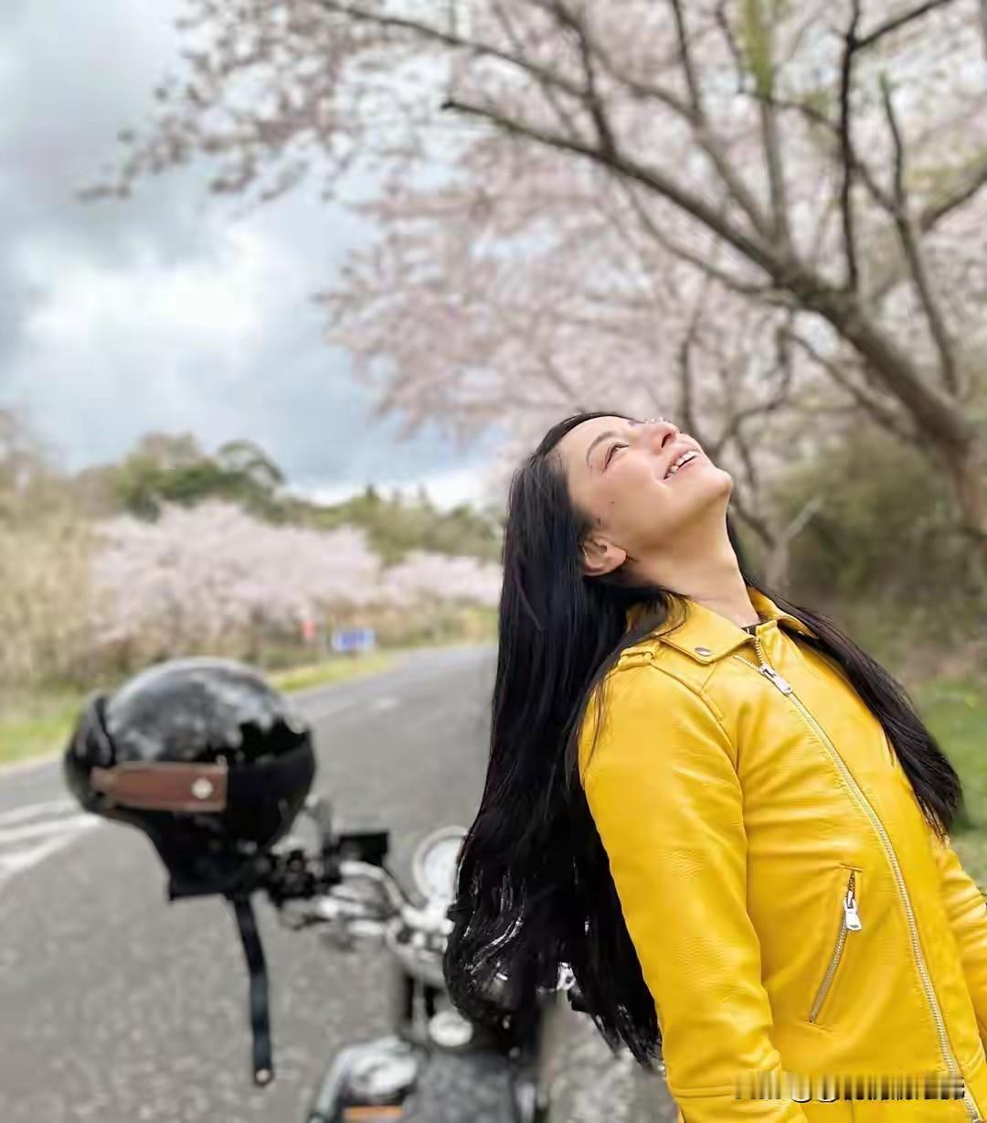 🛵 53岁外婆骑电摩破纪录：中年人的第一台电摩怎么选？ 上周日本53岁骑手黑木