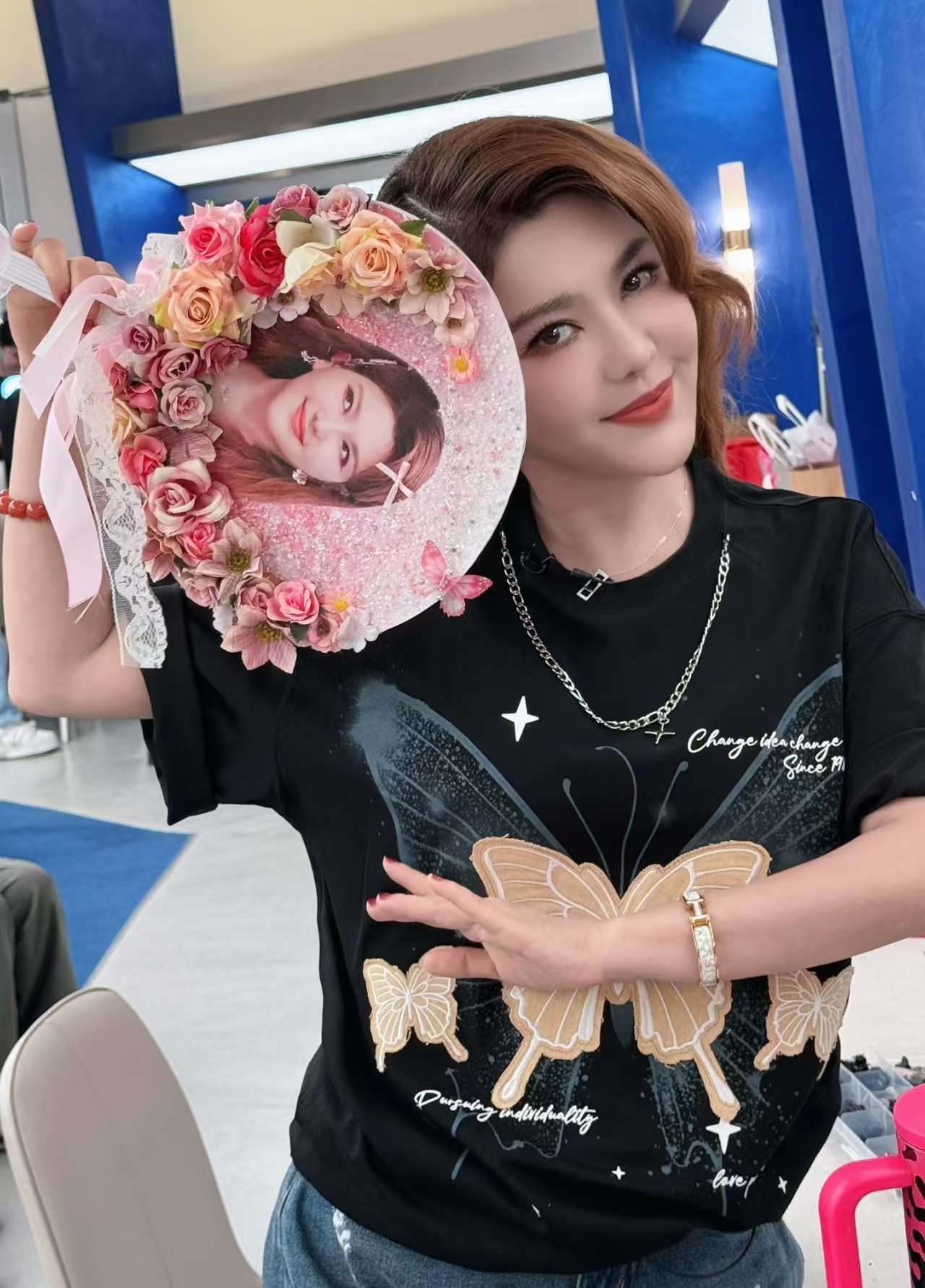这下高兴了这下美了，拿到想要的了开心了 