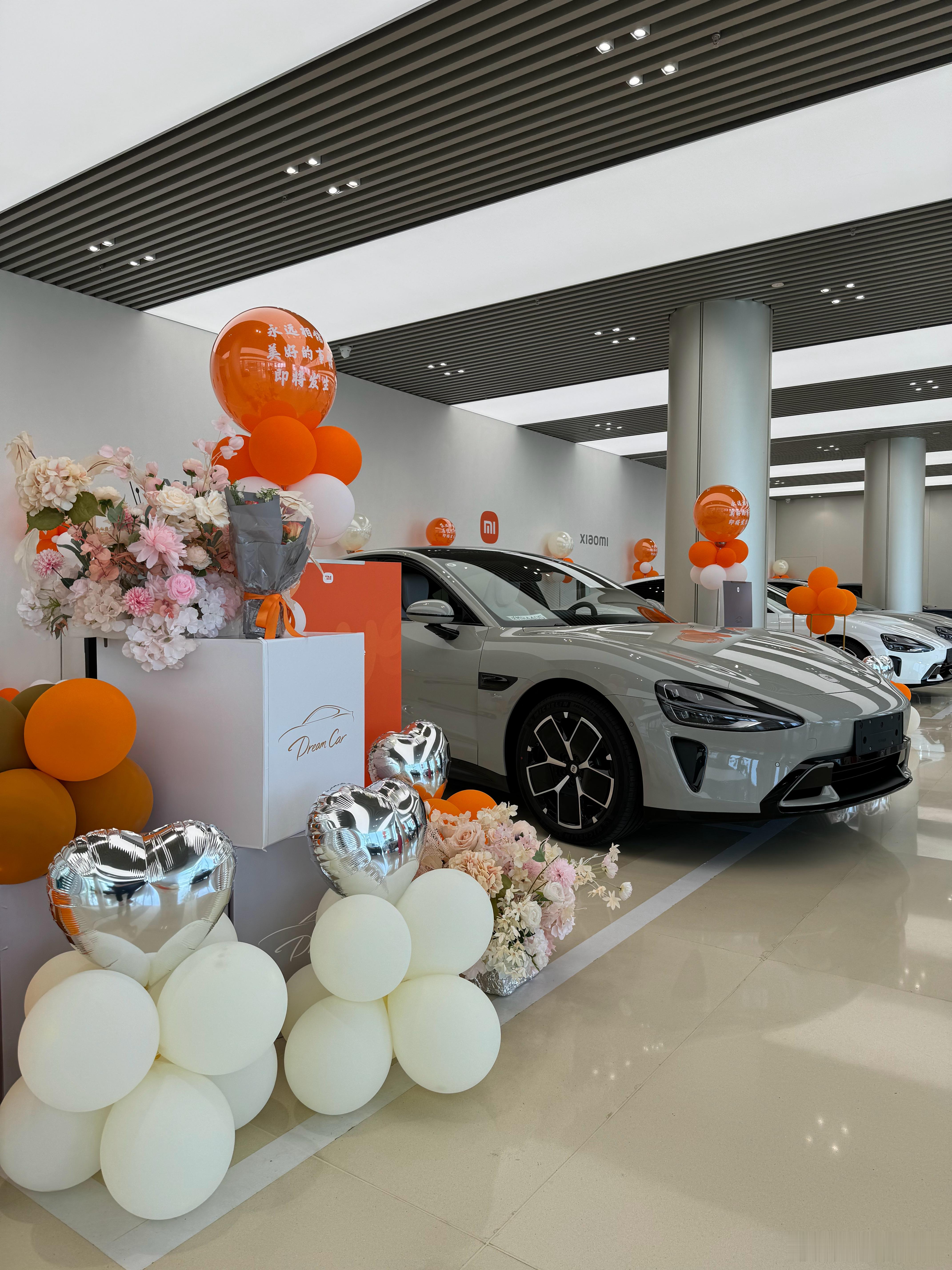 雷军确认第一代SU7停产第一代SU7绝版了我的是第一代标准版之后就是唯一没有激光