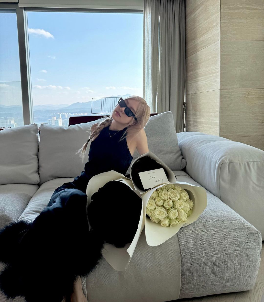 Rosé ins更新[鲜花] ​​​