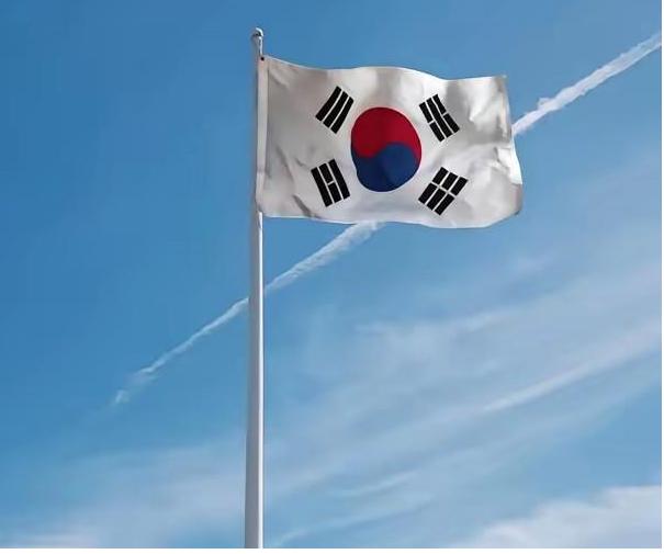 韩国也警惕起来了！

韩国官方媒体突然曝出重磅消息，日本自卫队正在疯狂推进战备，