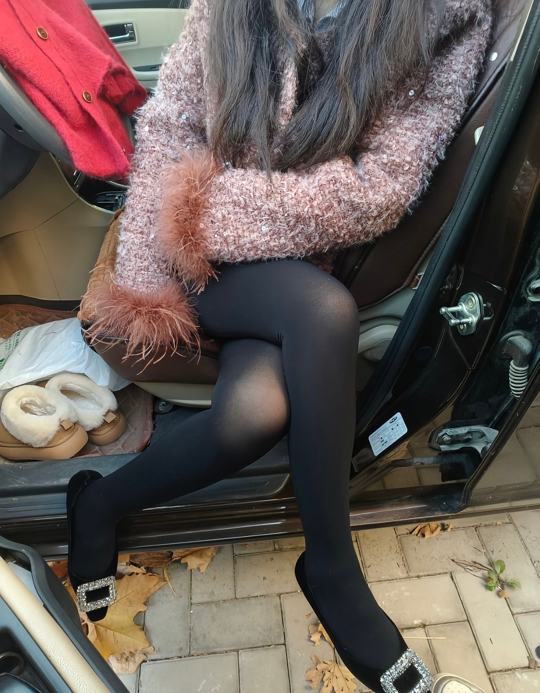 开车要换平底鞋🥿 