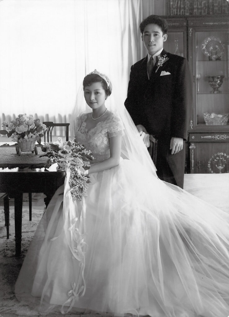 高峰秀子30岁结婚 