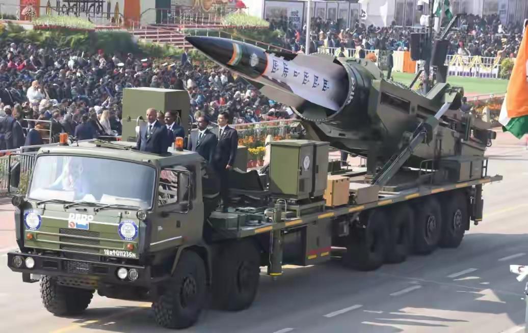 印远程反舰导弹亮相，地缘野心应警惕

        美国“战区”网站2026年