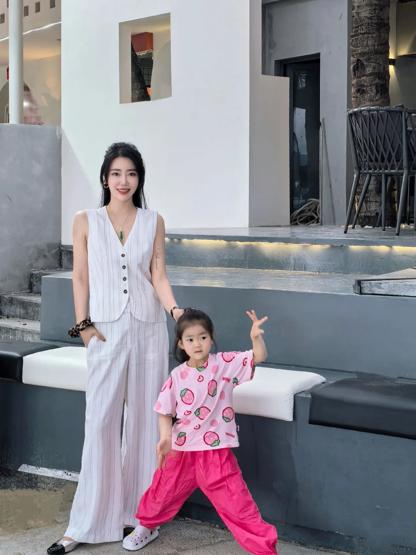 我想带你看世界，请务必玩的尽兴。当妈就是一场对生命的试炼。用高质量的生...