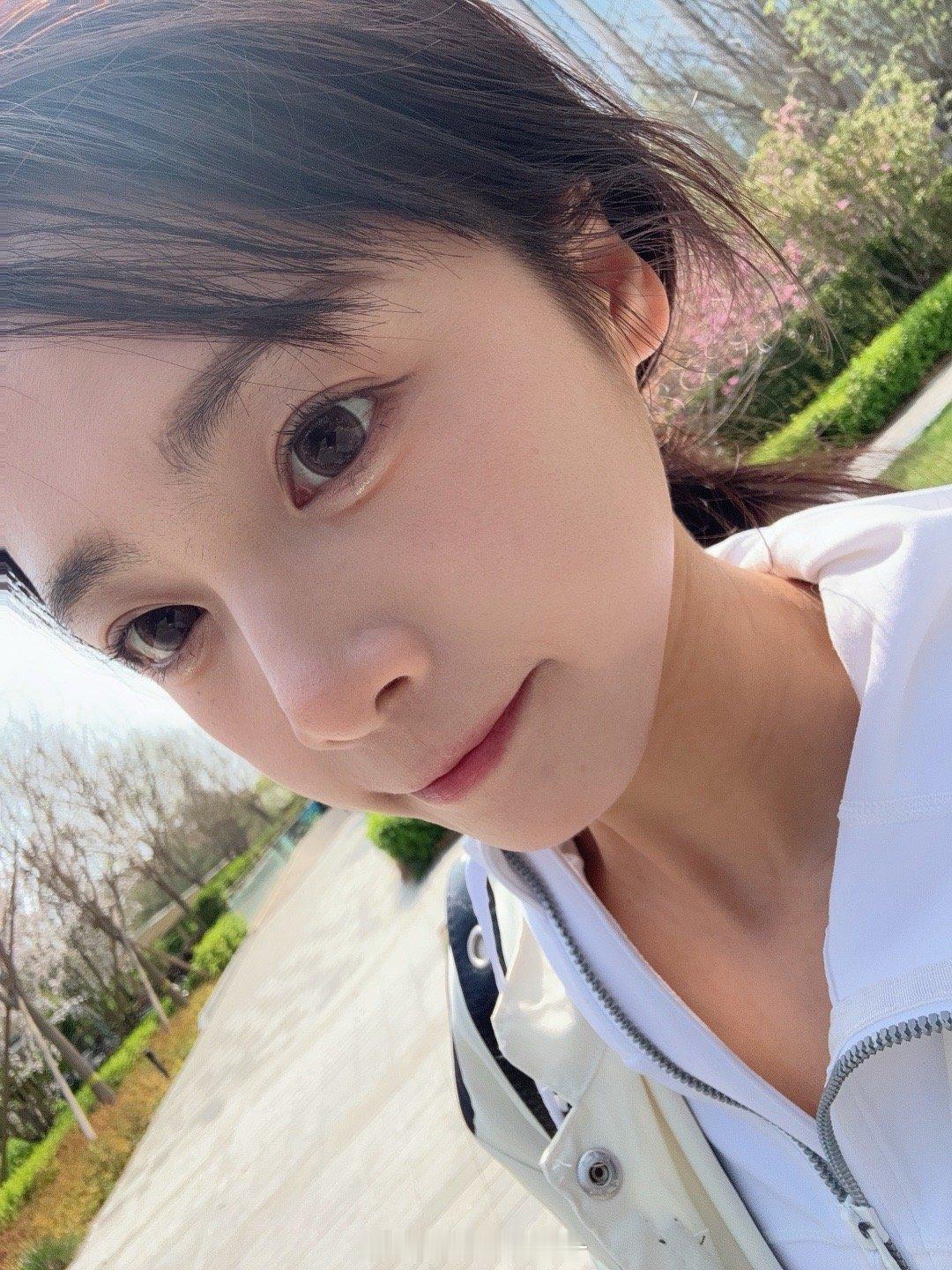 又是大冷天穿裙子拍[裂开] ​​​