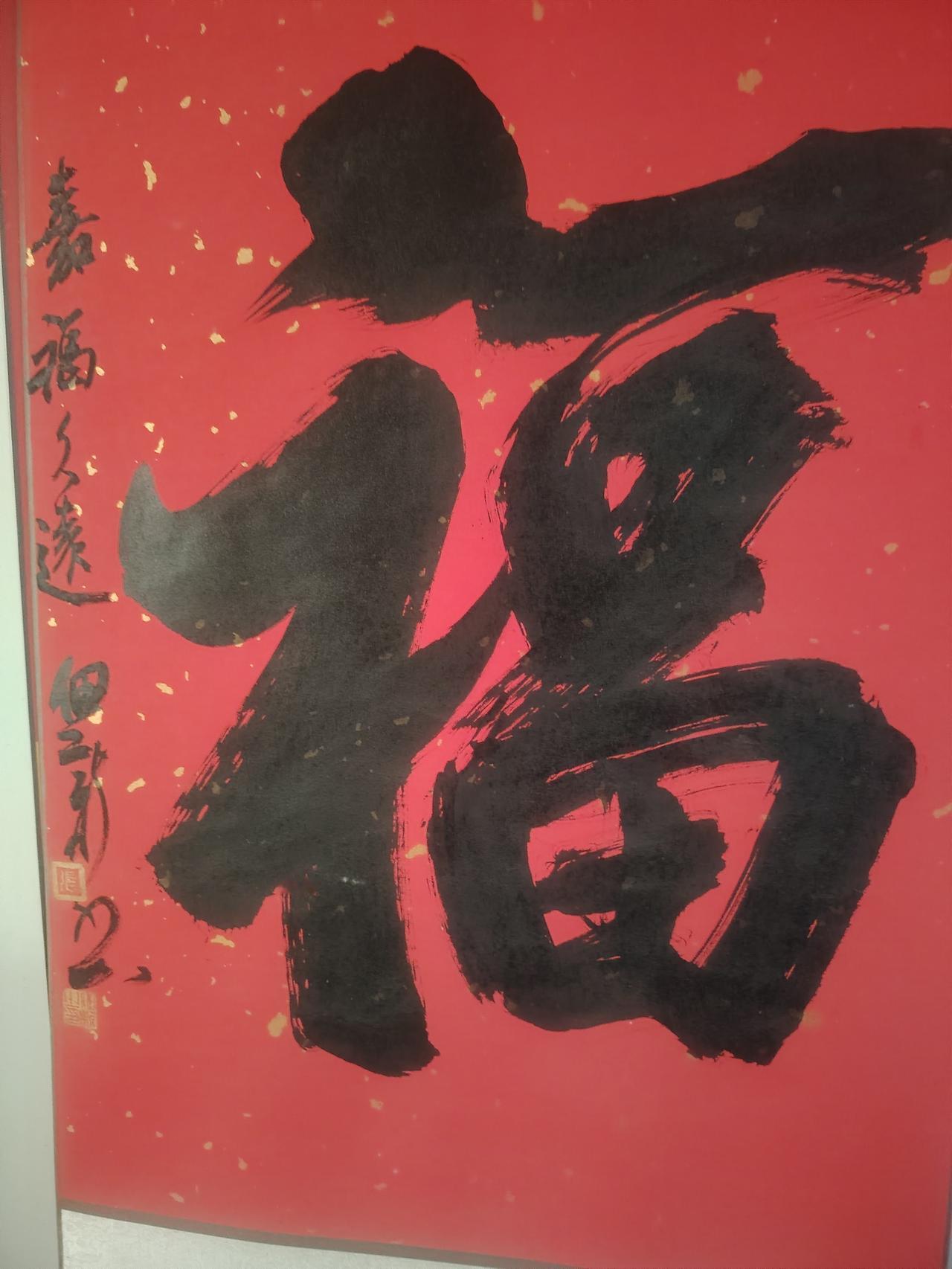 你在演什么角色，素装自然典雅美丽，讨人喜欢。