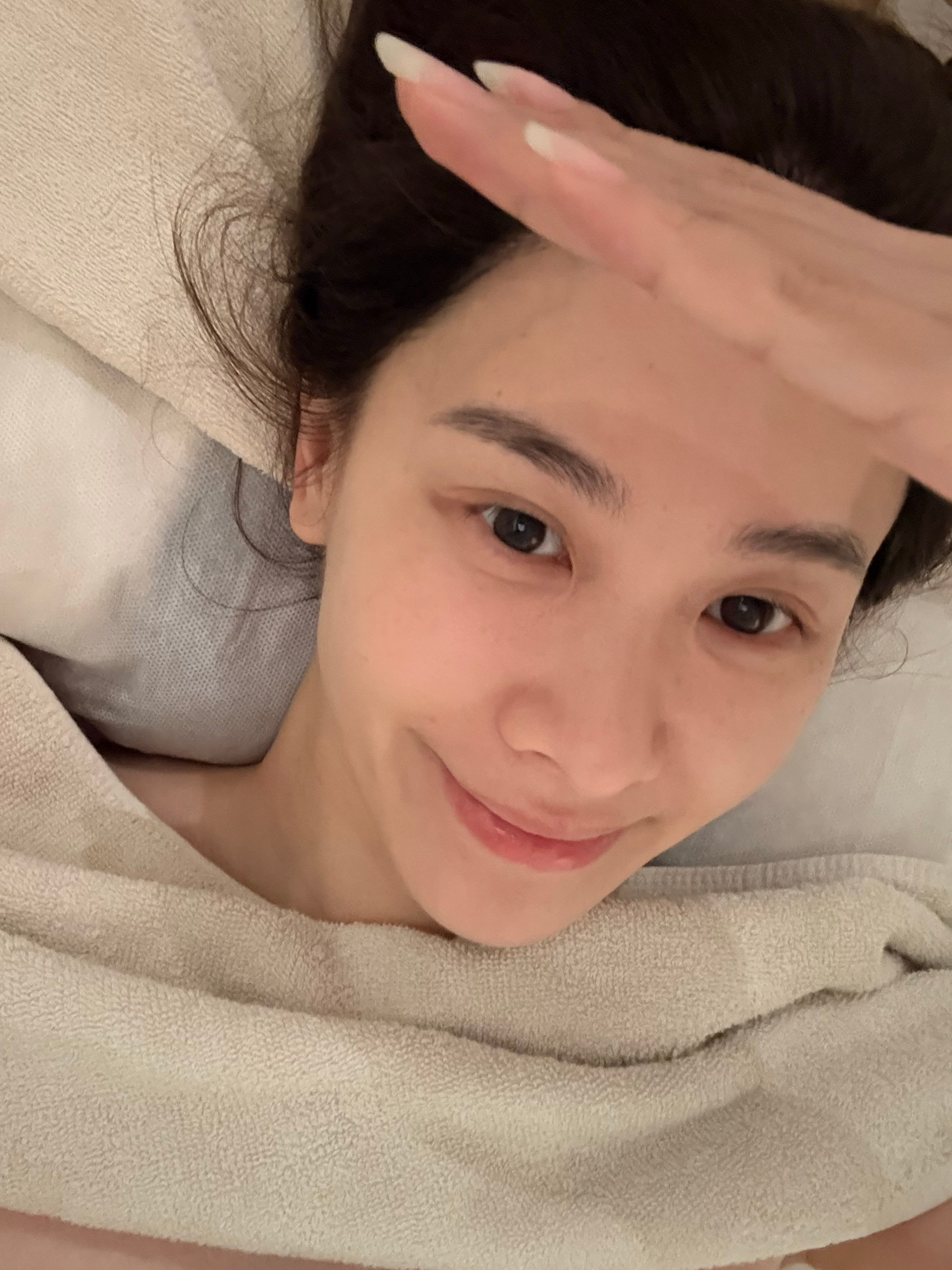 出院不管三七二十一 先急头白脸一顿mtm住了十几天院  昨晚蓓姐和吕珊带我去搓澡