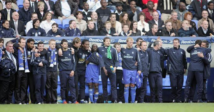 随着阿森纳本赛季丢球数来到17球

英超单赛季最少丢球纪录依旧由切尔西保持（20