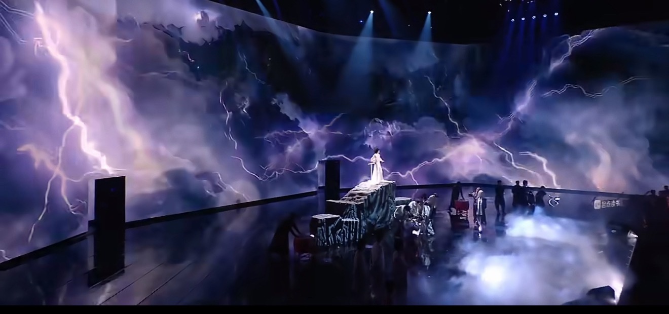 周深谢谢所有把作品交给我唱的老师们周深：谢谢所有把作品交给我唱的老师们！也谢谢每