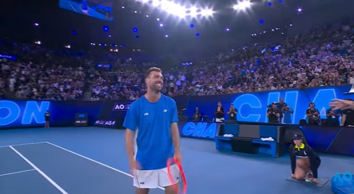 连克辛纳等人！一球制胜赛：业余选手史密斯夺冠 获100万澳元奖金