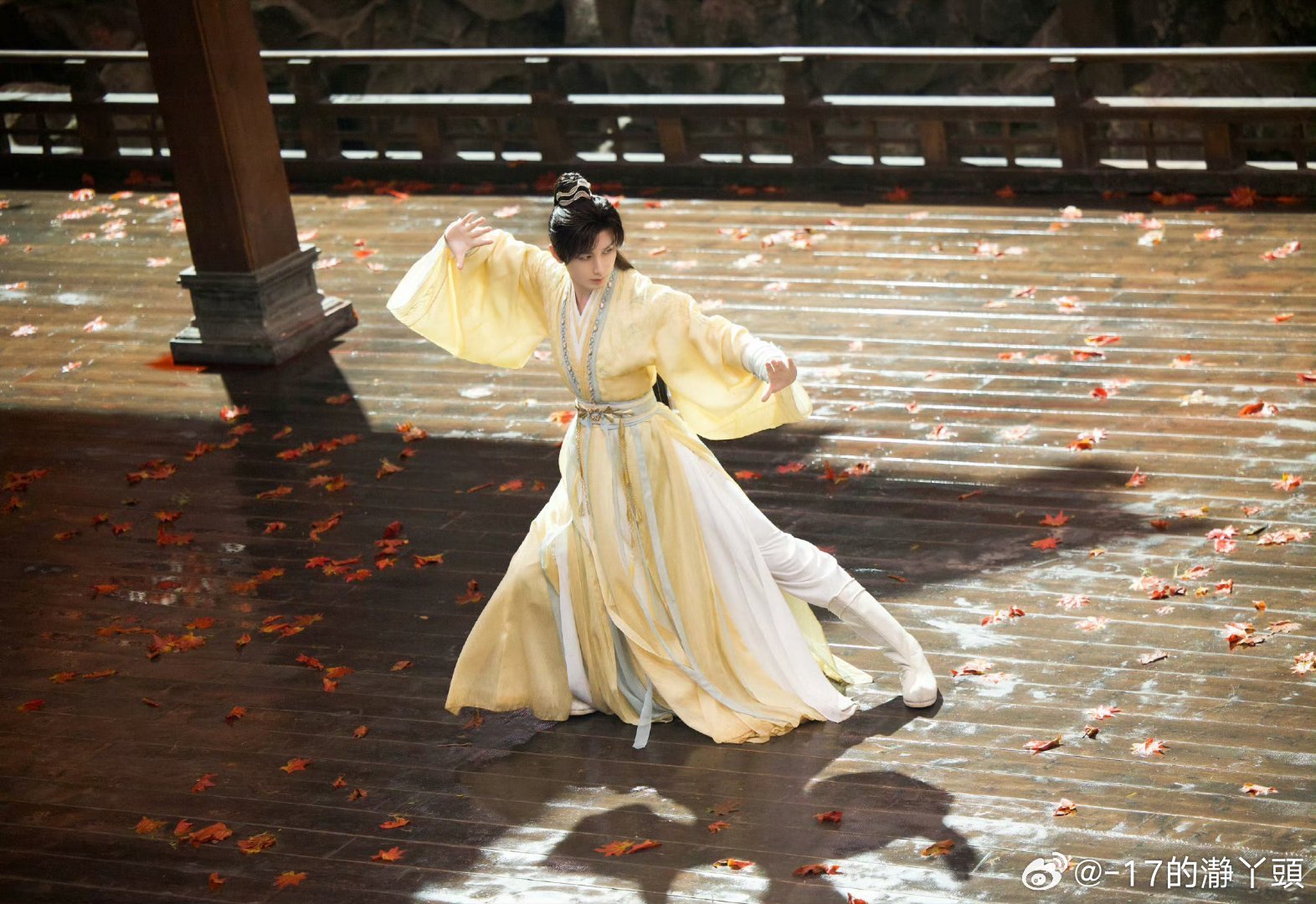 Y成毅天地剑心cy成毅王权富贵成毅，愿所有繁华皆入你眼，所有烦恼自行消散，愿你星