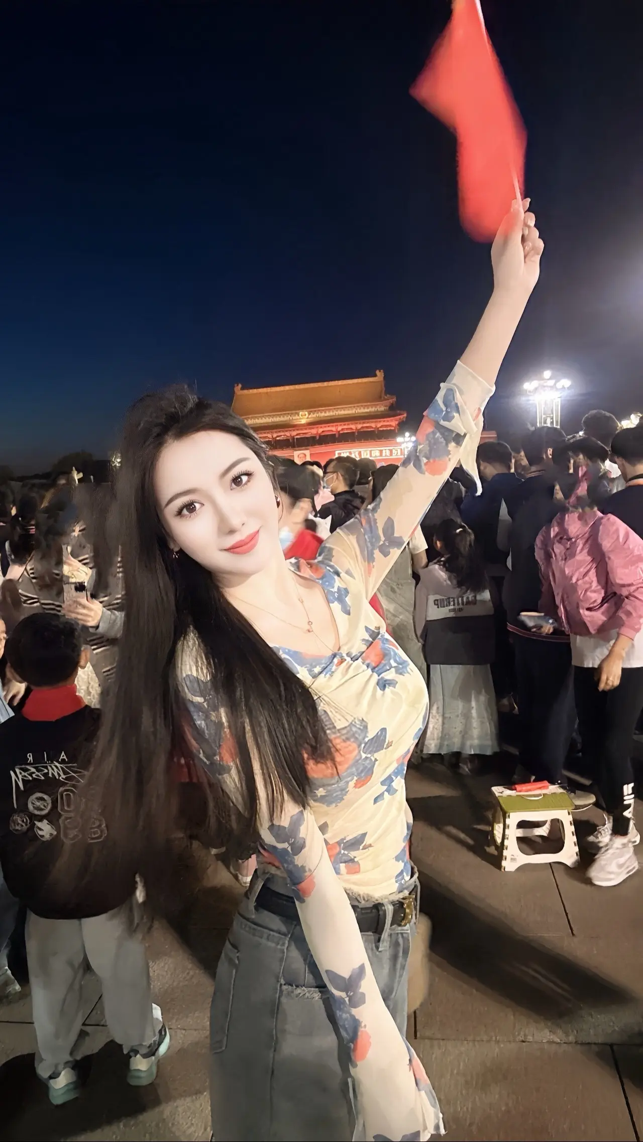 生在红旗下长在春风里