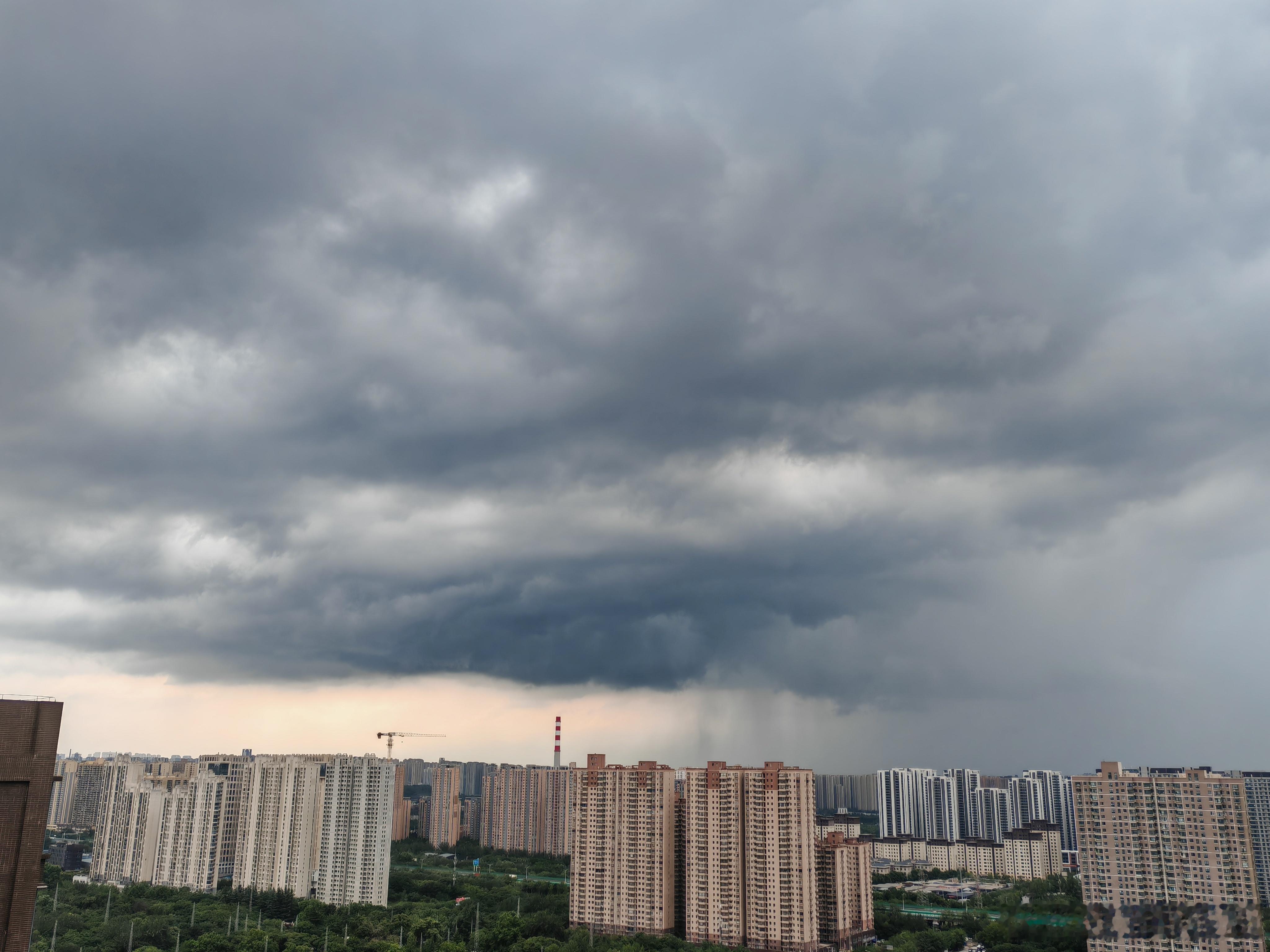 秦岭那边又下大雨了 