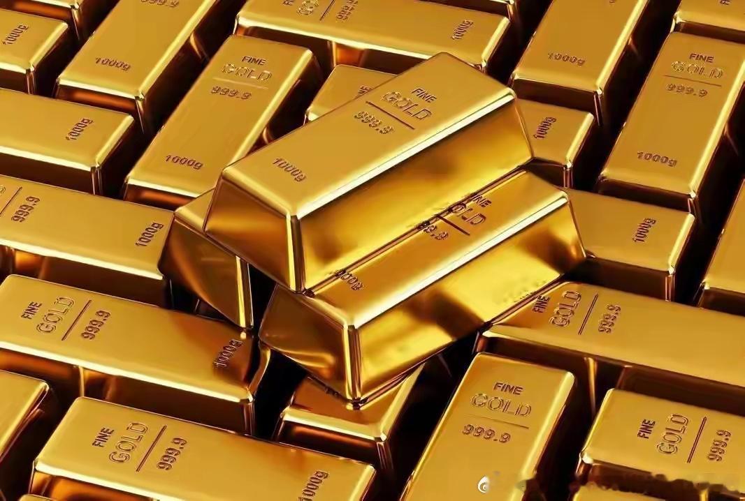 这阵子看盘，估计不少买黄金的朋友心都在滴血。眼瞅着国际金价一路狂泻，差点连400